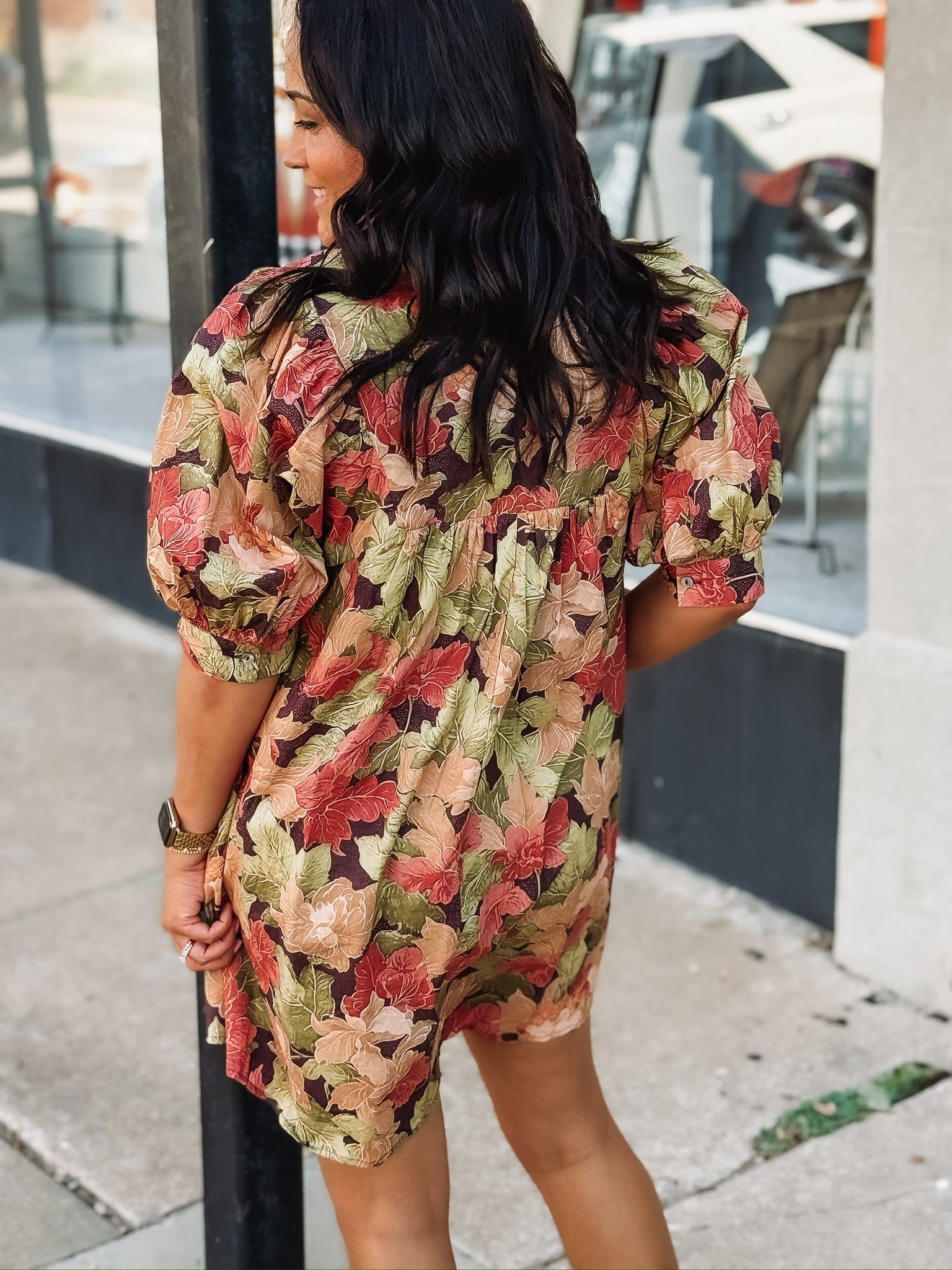 Leaf printed floral short sleeve v neck  mini dress.