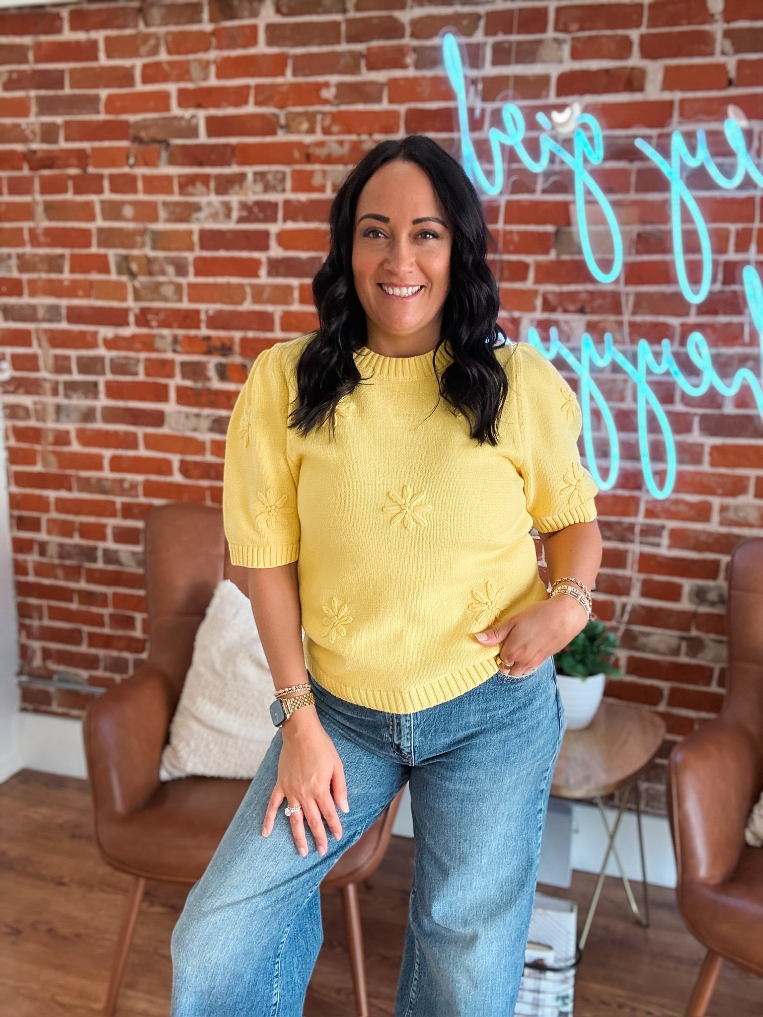 Short sleeve yellow embroidered floral sweater.
