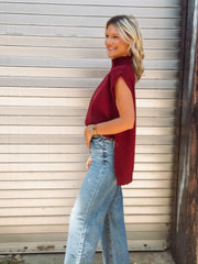 Hi low short sleeve turtle neck sweater vest in wine.